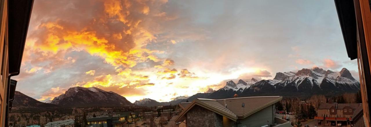 Downtown Loft, Mountain Views, Fireplace, Couple'S Retreat, Walker'S Paradise Canmore Buitenkant foto